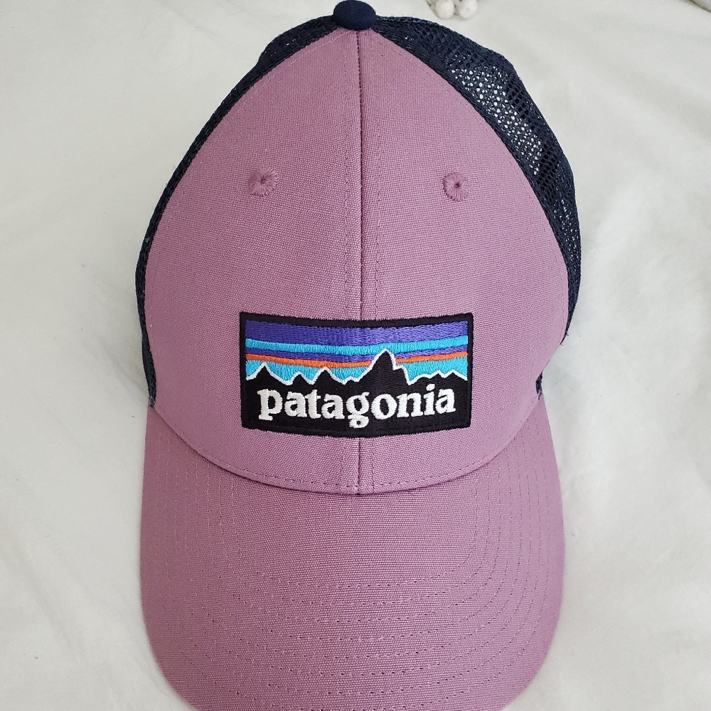 Womens patagonia trucker hat